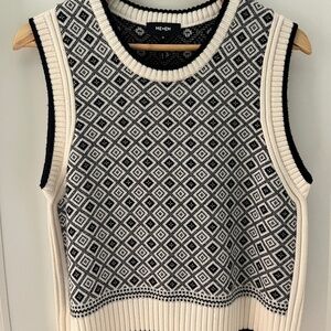 ME+EM Merino Jacquard vest and skirt set